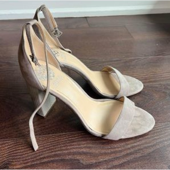 Vince Camuto grey suede heels - Picture 1 of 3